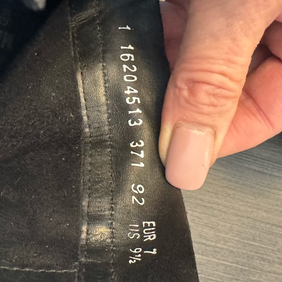 SOLD Mephisto boots w side zip Size 9.5 - Picture 9 of 9